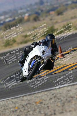 media/Nov-06-2022-SoCal Trackdays (Sun) [[208d2ccc26]]/Turn 11 (10am)/